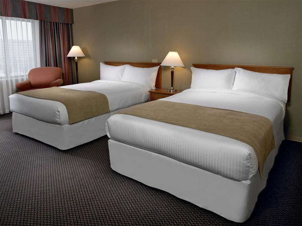 Coast Edmonton Plaza Hotel By Apa Cameră foto
